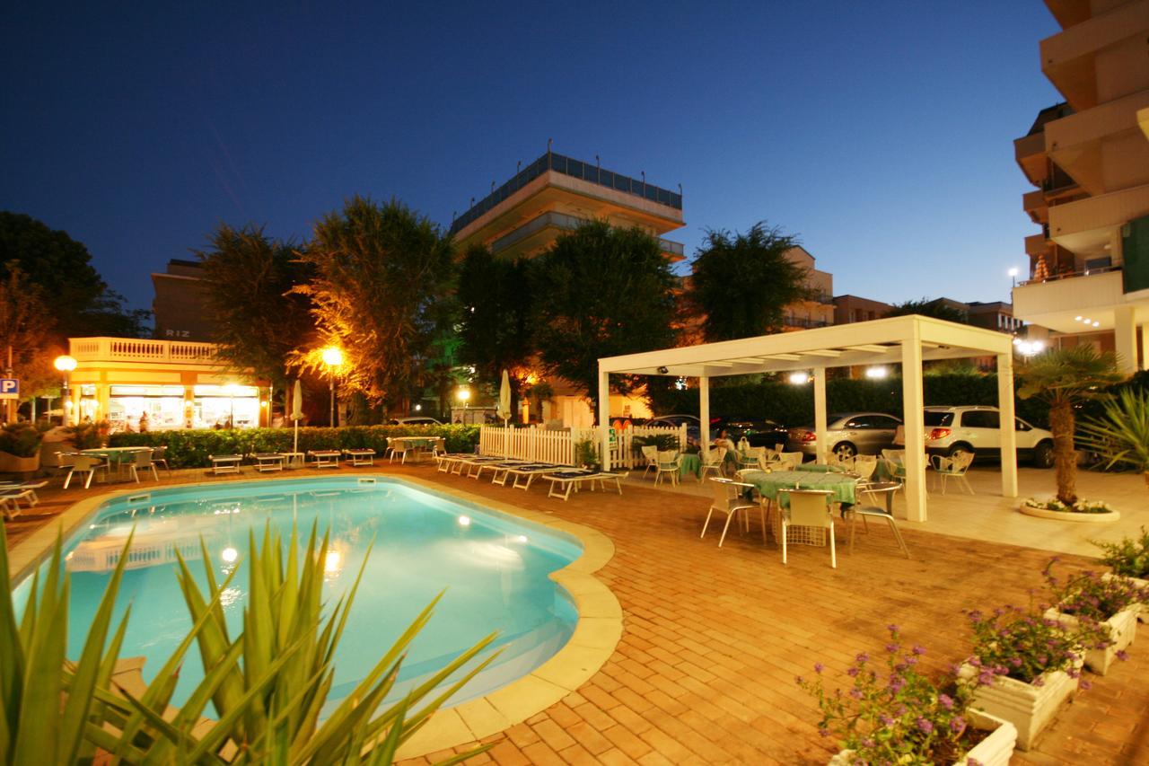 Hotel Excelsior Cattolica Eksteriør billede